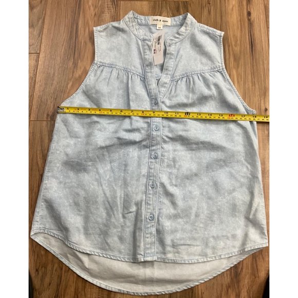 Women's NWT Cloth & Stone Sleeveless Denim  Blouse   Size: XS - Picture 8 of 12